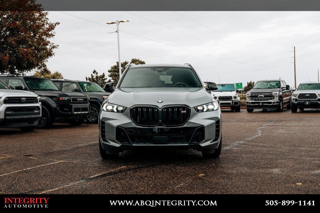 Used 2024 BMW X5 M60i AWD/4WD image 2