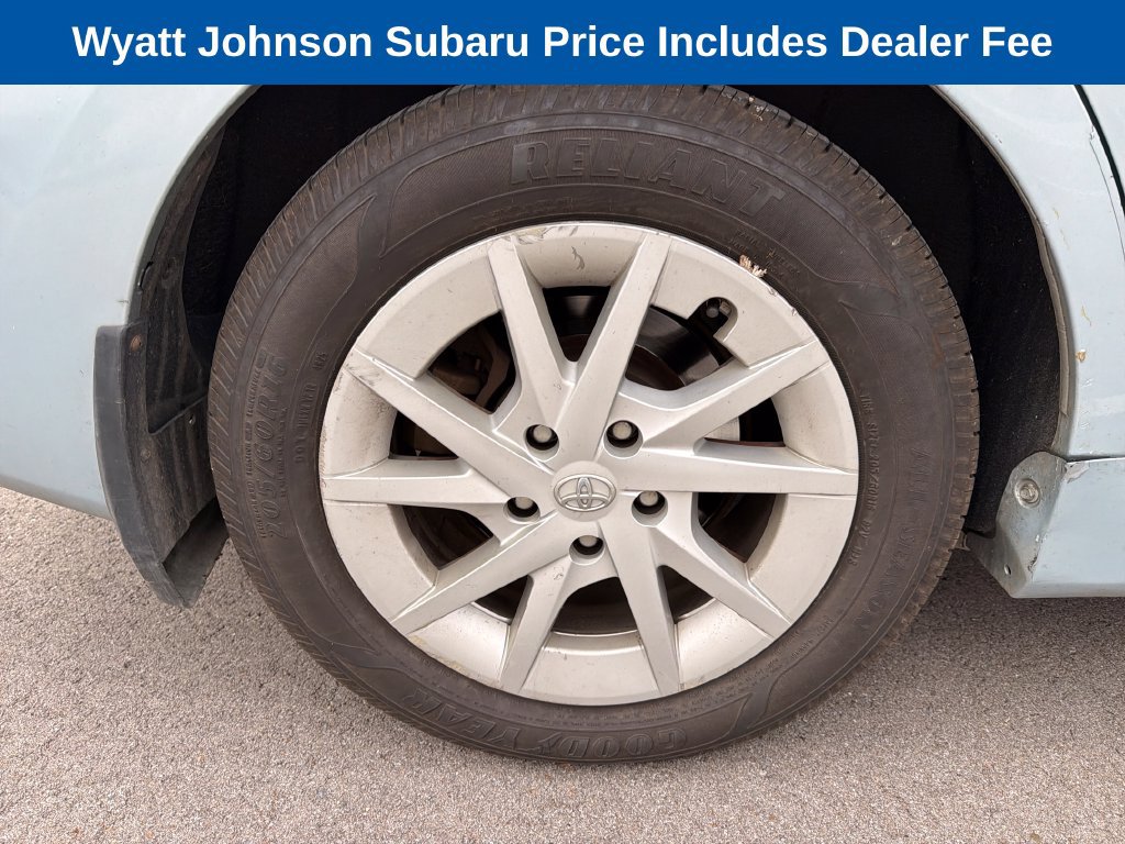 Used 2014 Toyota Prius V Two FWD image 10