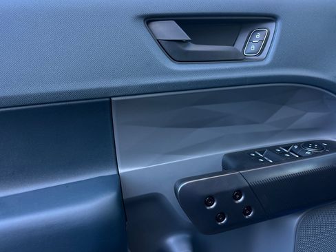 New 2025 Ford Maverick XLT w/ XLT Luxury Package image 10