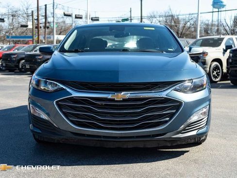 Used 2024 Chevrolet Malibu LT image 2
