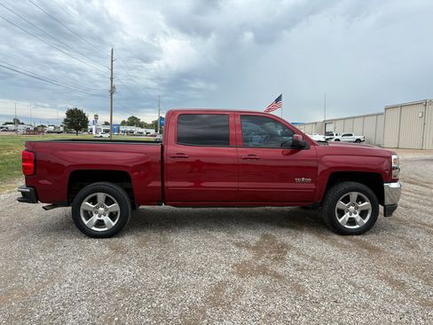 Used 2018 Chevrolet Silverado 1500 LT w/ Texas Edition RWD image 4