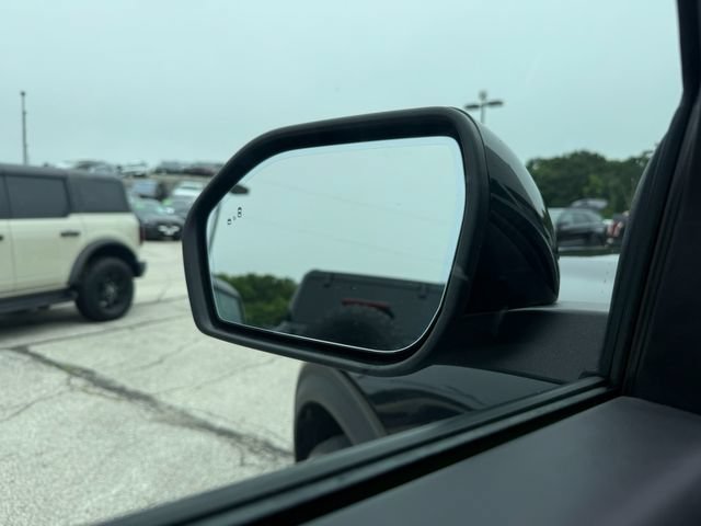 Used 2020 Ford Explorer Platinum w/ Premium Technology Package AWD/4WD image 21