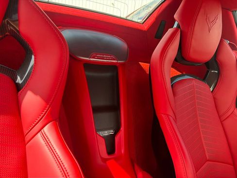 Used 2024 Chevrolet Corvette Stingray Premium Conv w/ Z51 Performance Package RWD image 42