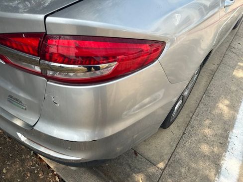 Used 2019 Ford Fusion SEL FWD image 4