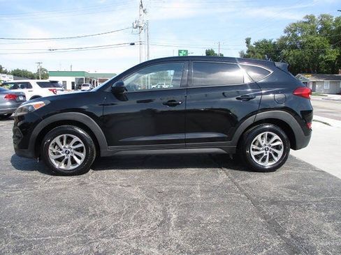Used 2018 Hyundai Tucson SE AWD/4WD image 25