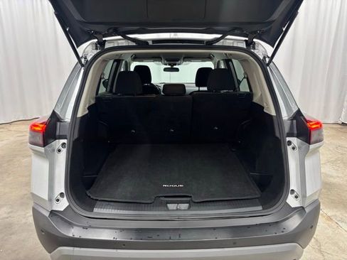 Used 2023 Nissan Rogue SV image 24