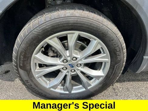 Used 2021 Ford Explorer XLT w/ Equipment Group 202A AWD/4WD image 57