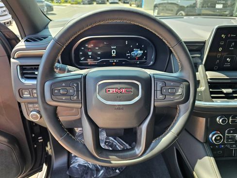 Used 2024 GMC Yukon AT4 w/ AT4 Premium Package AWD/4WD image 28
