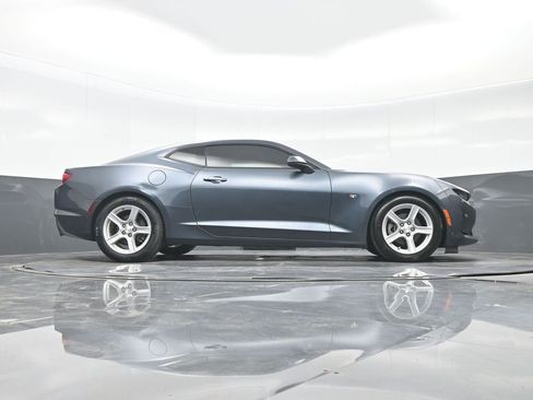 Used 2019 Chevrolet Camaro LT image 38