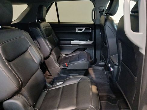 Used 2021 Ford Explorer XLT w/ Equipment Group 202A image 42