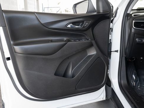 Used 2019 Chevrolet Equinox LT AWD/4WD image 21