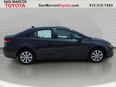 New 2026 Toyota Corolla LE FWD image 4