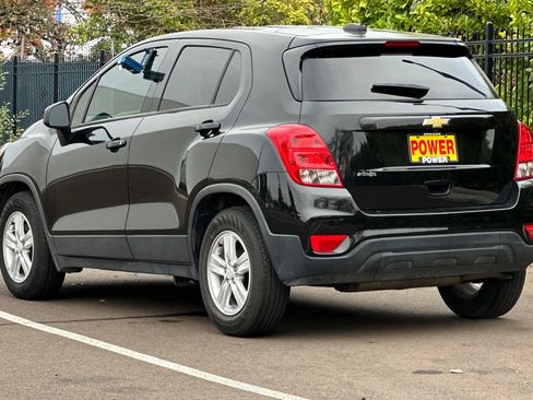 Used 2020 Chevrolet Trax LS w/ Tint and Cruise Package image 6