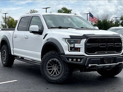 Used 2019 Ford F150 Raptor w/ Equipment Group 802A Luxury AWD/4WD image 2