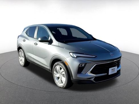 Used 2025 Buick Encore GX Preferred image 3