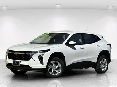 Used 2024 Chevrolet Trax LS w/ LS Convenience Package