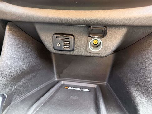 Used 2023 Chevrolet Traverse RS AWD/4WD image 25