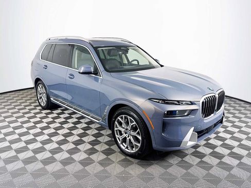 Used 2025 BMW X7 xDrive40i image 6