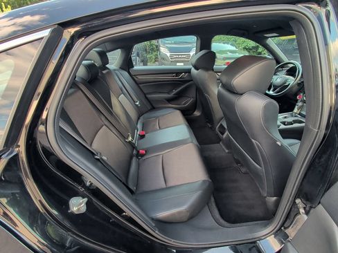 Used 2018 Honda Accord Sport image 15