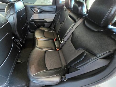 Certified 2024 Jeep Compass Latitude image 22