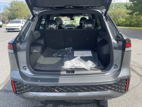 New 2026 Volkswagen Tiguan SE R-Line AWD/4WD image 9