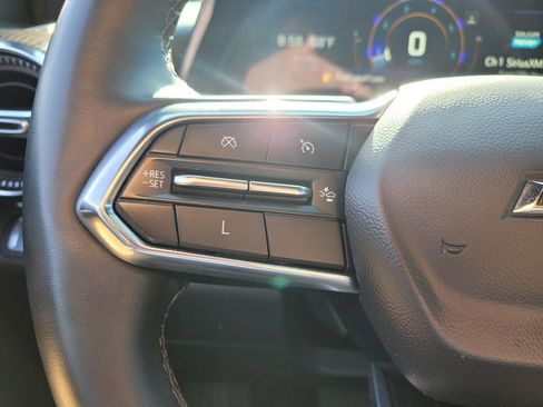 Used 2025 Chevrolet Equinox LT w/ Convenience Package II FWD image 26