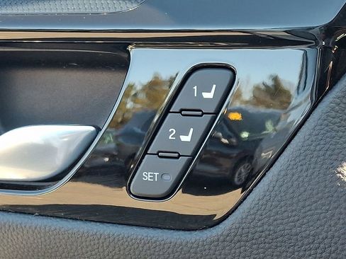 Used 2023 Honda CR-V EX-L image 27