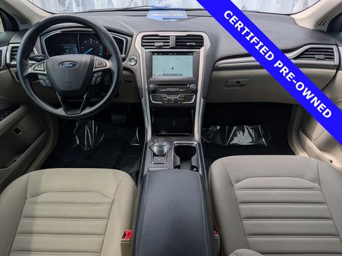 Certified 2018 Ford Fusion SE FWD image 14