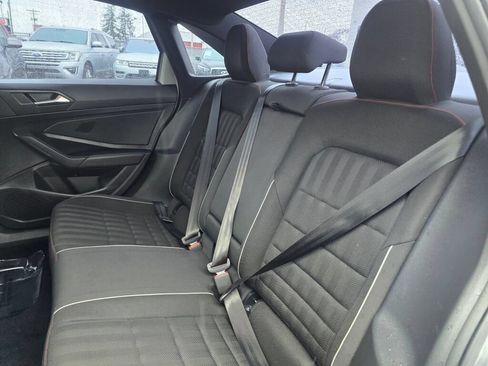 Used 2019 Volkswagen Jetta GLI FWD image 17