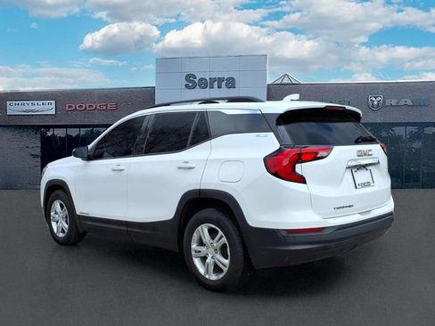 Used 2018 GMC Terrain SLE w/ Driver Convenience Package image 4