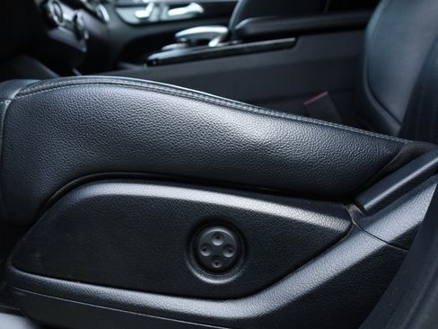 Used 2018 Mercedes-Benz GLE 350 4MATIC image 27