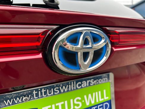 Used 2023 Toyota Venza LE image 31