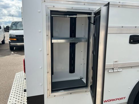 New 2025 Chevrolet Express 3500 w/ Power Convenience Package image 32