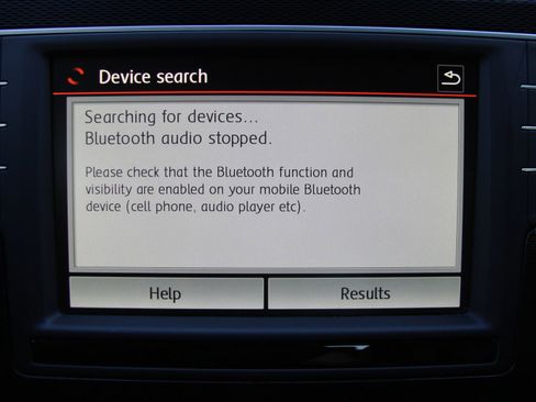 Used 2017 Volkswagen Golf S image 17