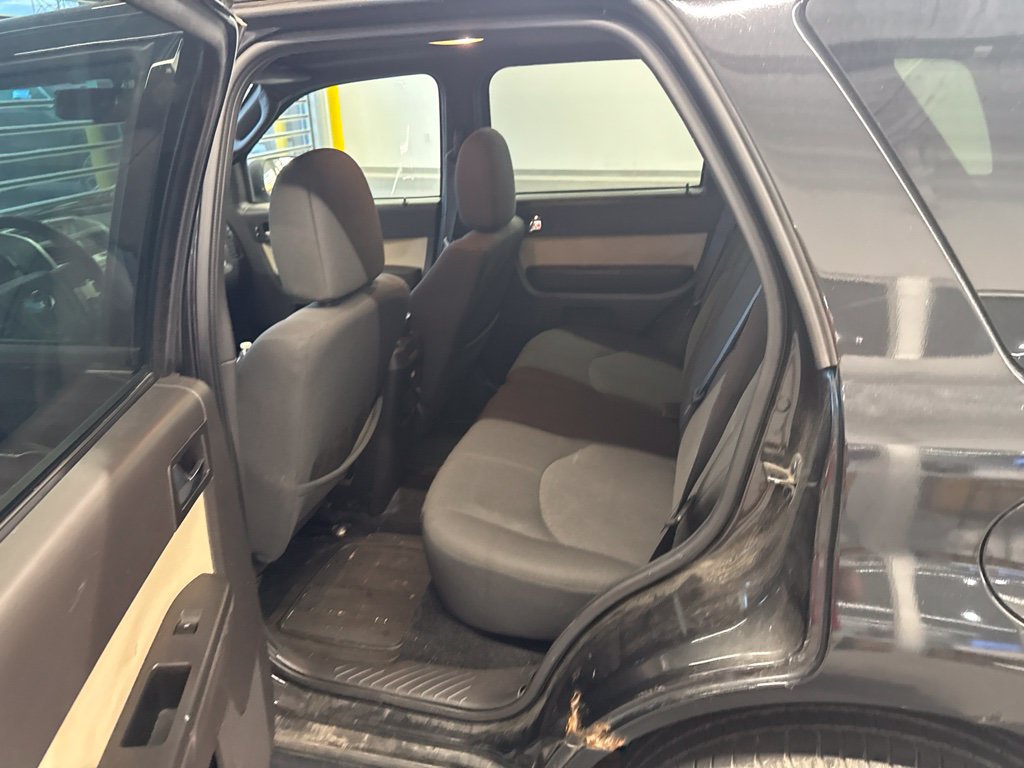 Used 2011 Mercury Mariner 4WD w/ 101A Rapid Spec Order Code image 5