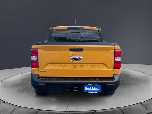 Used 2023 Ford Maverick Lariat FWD image 4