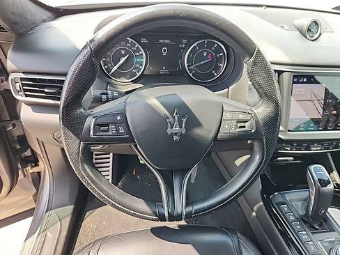 Used 2022 Maserati Levante GT AWD/4WD image 4