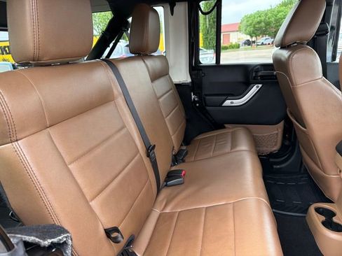 Used 2012 Jeep Wrangler Unlimited Sahara w/ Mopar Chrome Edition Group image 22