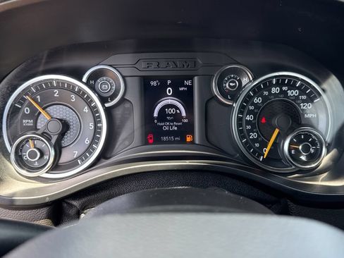 Used 2022 RAM 1500 Big Horn AWD/4WD image 9