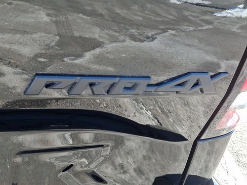 Used 2024 Nissan Frontier PRO-4X w/ Off-Road Protection Package image 29