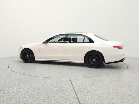 Used 2023 Mercedes-Benz S 580 4MATIC Sedan image 8