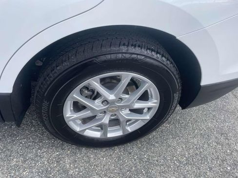 Used 2024 Chevrolet Equinox LT image 17