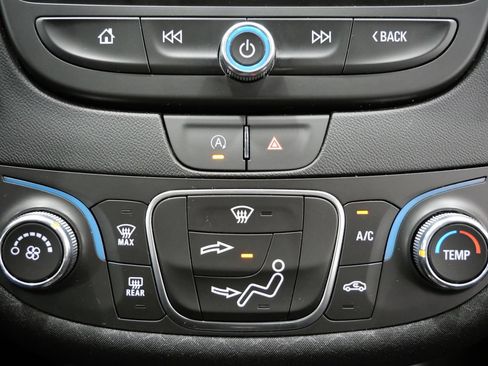 Used 2023 Chevrolet Malibu RS FWD image 17