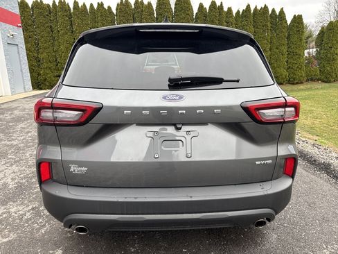 Used 2025 Ford Escape ST-Line image 4
