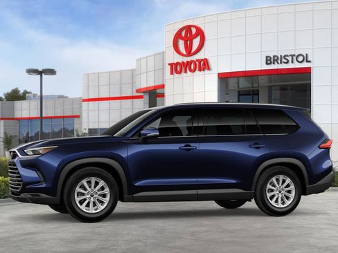 New 2026 Toyota Grand Highlander XLE image 19
