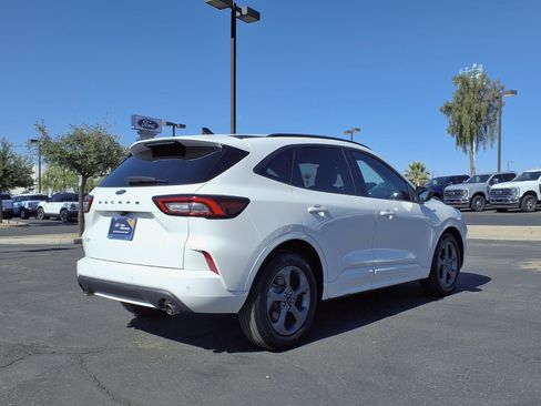 Certified 2023 Ford Escape ST-Line w/ Tech Pack #1 FWD image 6