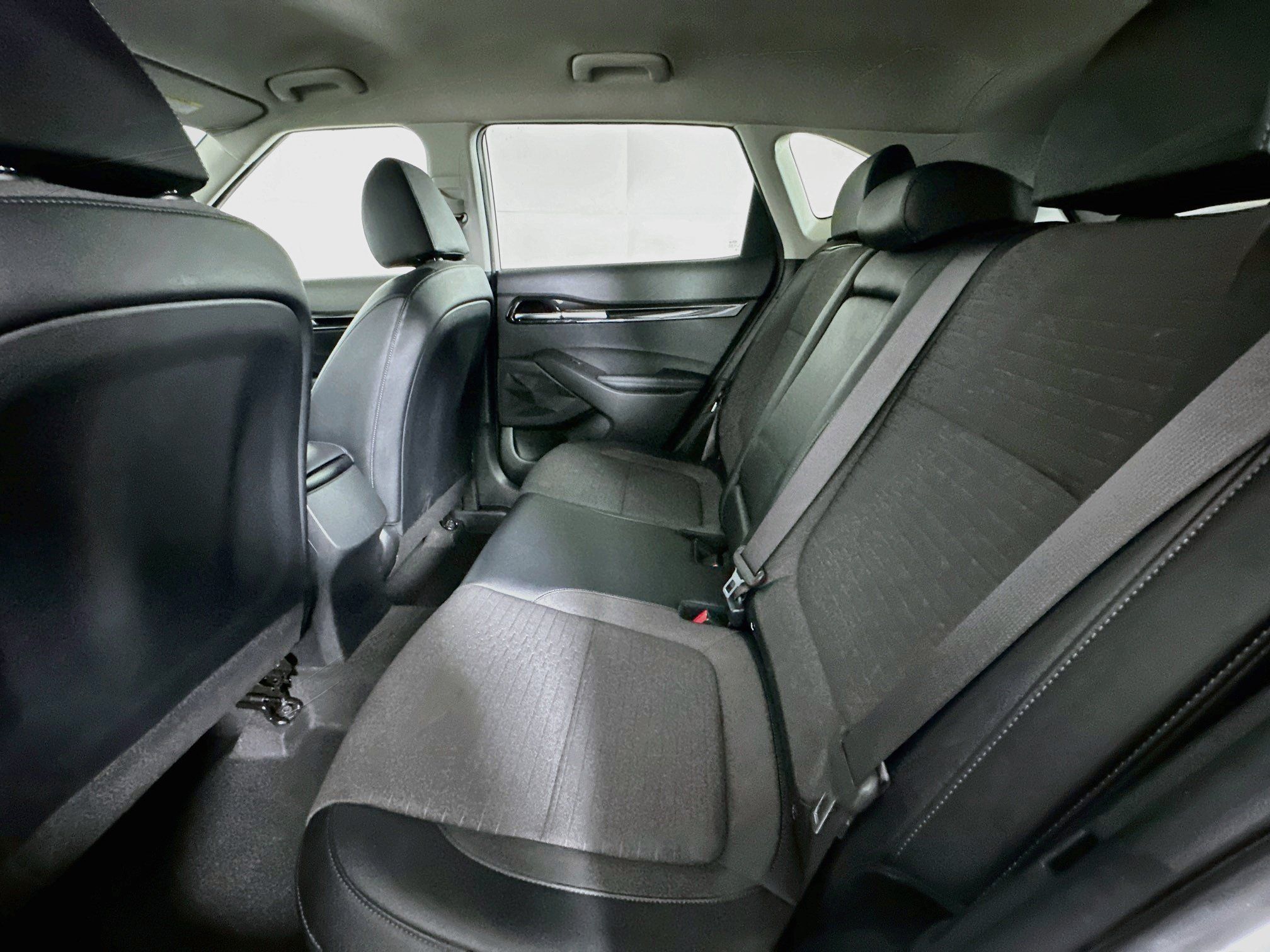 Used 2021 Kia Seltos S FWD image 26
