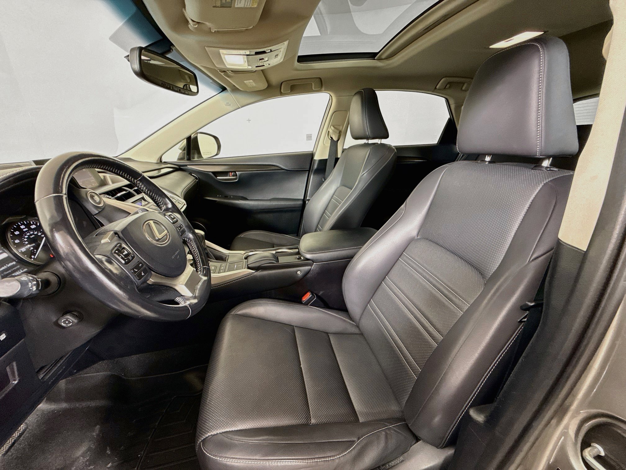 Used 2016 Lexus NX 200t AWD w/ Premium Package image 11