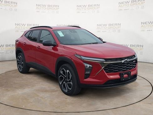 New 2026 Chevrolet Trax RS FWD image 7
