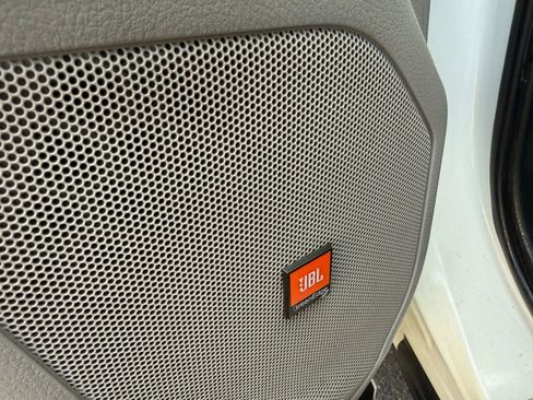 Used 2014 Toyota Highlander Limited image 11